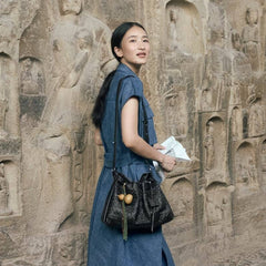 How to Remove Mold From Leather Bags: Step-by-Step Cleaning Guide