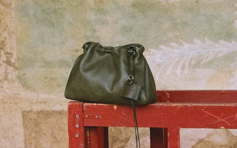 A Petite Woman's Guide to Handbags: 3 Common Mistakes to Avoid