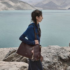 What Is a Tote Bag? A Complete Guide to Styles, Sizes, and Everyday Use