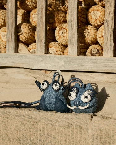 Carefree Pig Charm Songmont 