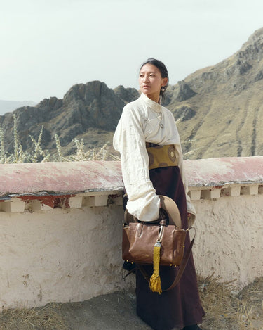 Small Yore Duffle Bag in Sandal color, crafted from vegetable-tanned leather with a timeless feel.